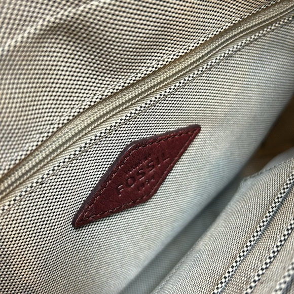 Fossil Campbell Leather Red Crossbody Bag - Picture 11 of 16